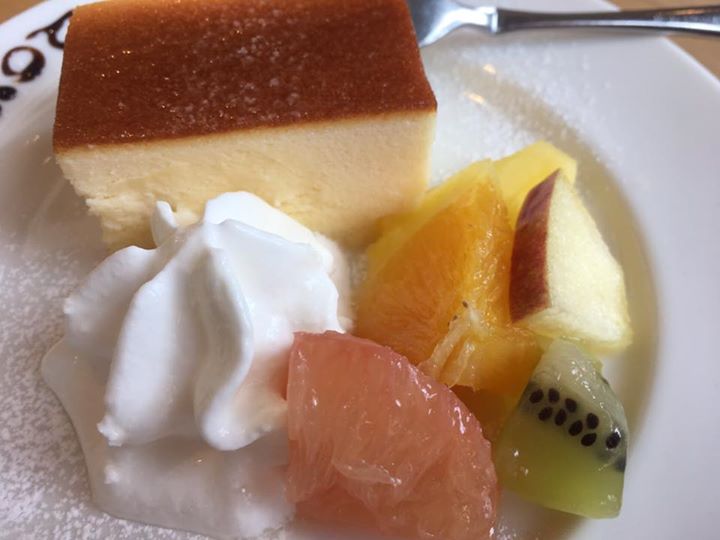 CAFE SALAD TABERU(カフェ サラダタベル) ケーキ・タルト スフレチーズケーキ