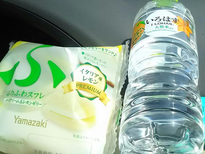 セブンイレブン&nbsp;スフレ&nbsp;ヤマザキ ふわふわスフレ チーズクリーム＆レモンゼリー