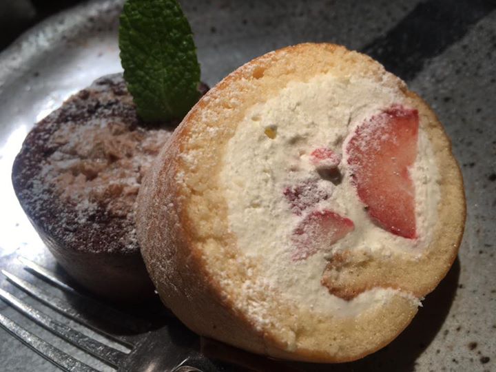 茶房 パニ ケーキ・タルト,パイ 2種のロールケーキ、季節のパイ