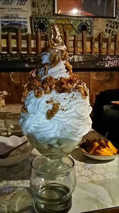 喫茶のんのん&nbsp;パフェ・サンデー&nbsp;くるみパフェ クリーム増量とチョコミントアイス
