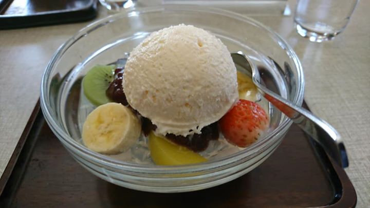 甘味喫茶 塩川（甘味 塩川喫茶部）&nbsp;あんみつ&nbsp;レトロな甘味処のクリームあんみつ 