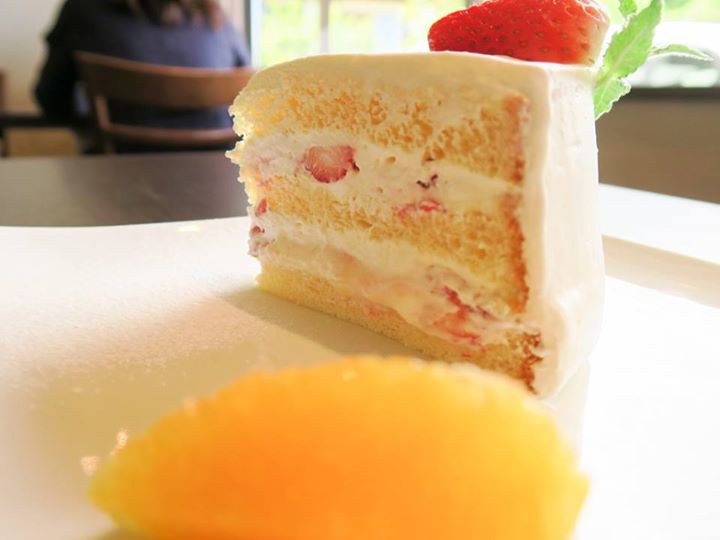 ありあけ山のカフェ&nbsp;ケーキ・タルト&nbsp;いちごのケーキ＆紅茶のセット
