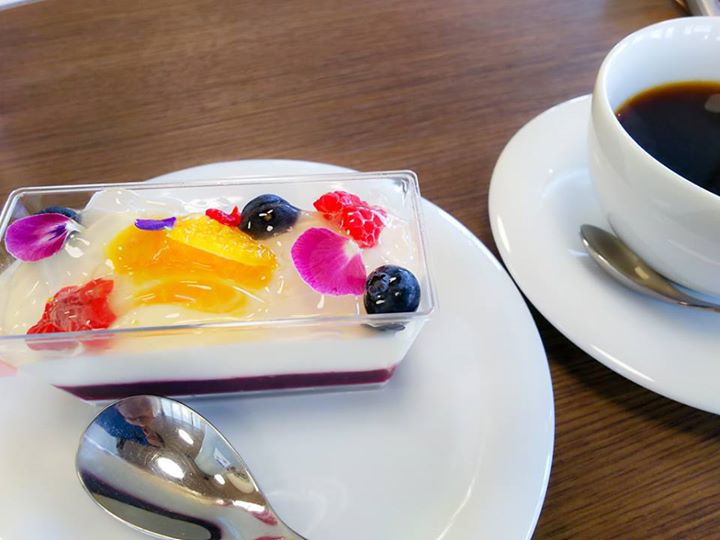 喫茶CHOUCHOU（シュシュ）&nbsp;ケーキ・タルト&nbsp;赤果実のフロマージュブランのベリーヌ