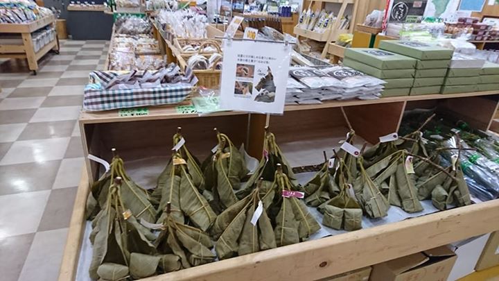 道の駅 木曽川源流の里きそむら(キソガワゲンリュウノサト) その他スイーツ ほお葉巻き