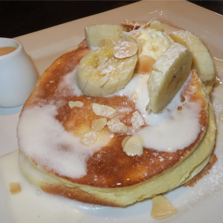 HEIGORO(平五郎 ヘイゴロウ) パンケーキ バナナとキャラメルのスフレパンケーキ