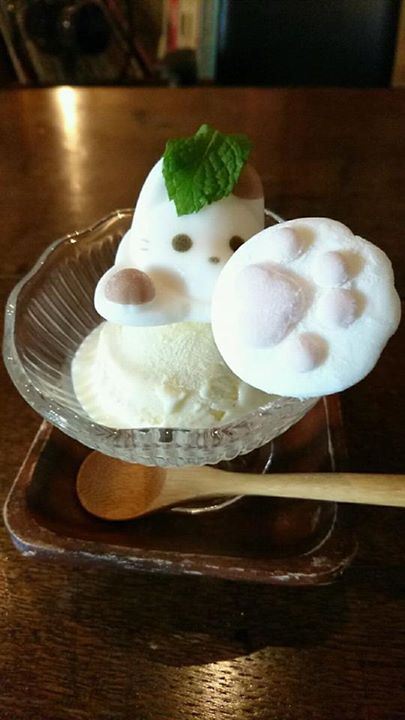 粉門屋仔猫(コナモンヤコネコ) アイス・ジェラート ニャいす