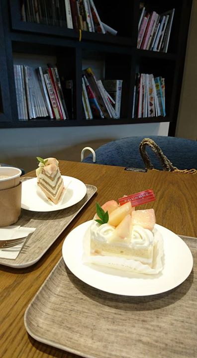 ファウンドリー 軽井沢本店（FOUNDRY）&nbsp;ケーキ・タルト&nbsp;桃のケーキ