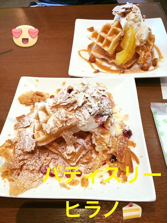 パティスリーヒラノ(cafe HIRANO) ワッフル クリームとフルーツのワッフル