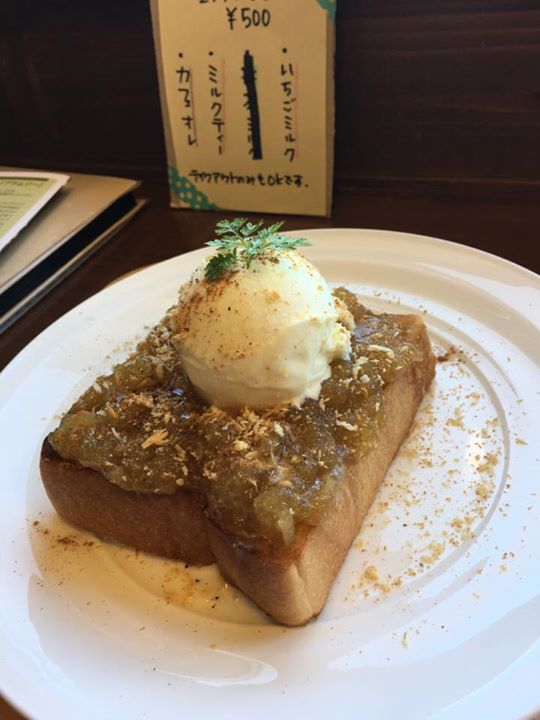 TSUMUGI CAFE(ツムギ カフェ) パン,ケーキ・タルト トースト、ロントさんのポムヴェール