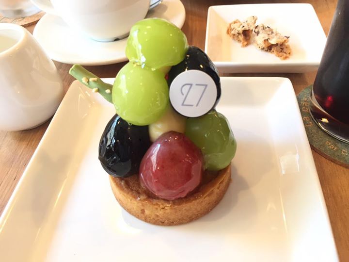 パティスリー27(ヴァンセット) ケーキ・タルト タルト・レザン(グレープタルト)