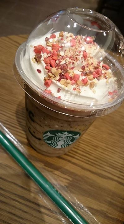 スターバックス コーヒー ジャパン（Starbucks Coffee Japan）&nbsp;フラペチーノ&nbsp;アーモンド ミルク & グラノラ フラペチーノ