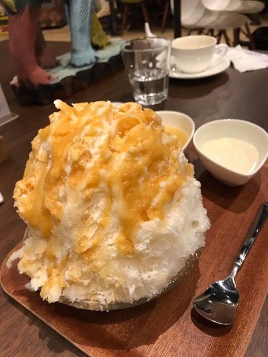 Cafe Elephant Mountain(エレファント マウンテン) かき氷・フラッペ りんごミルクとカラメルのかき氷、パンプキンのケーキみたいなかき氷