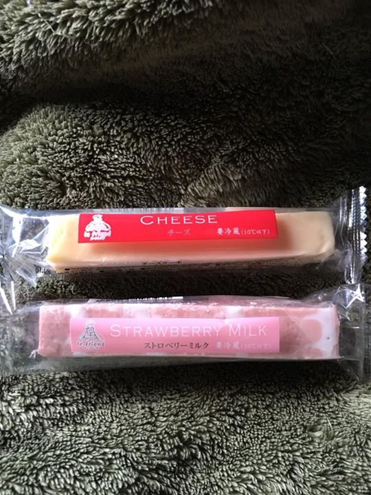ファミリーマート(FamilyMart) ケーキ・タルト ストロベリーミルク、チーズケーキ