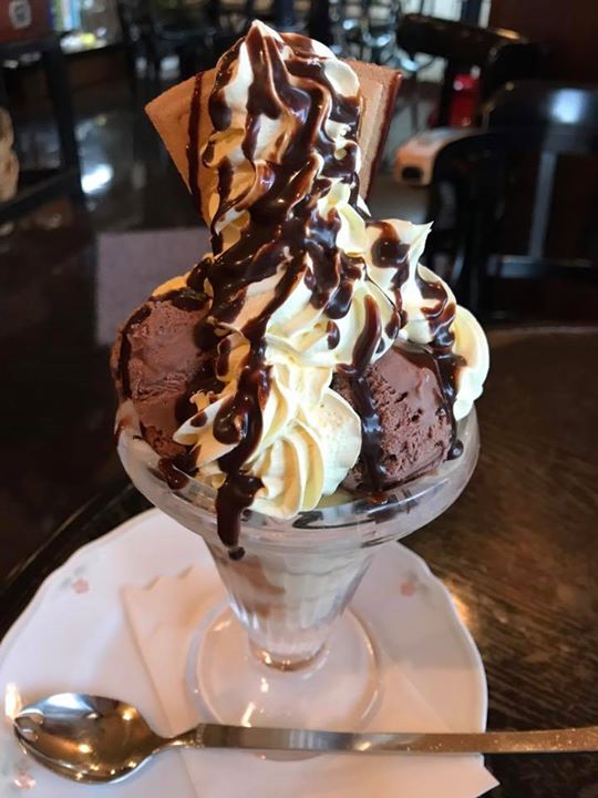 ステイ&nbsp;パフェ・サンデー&nbsp;チョコレートアベニュー