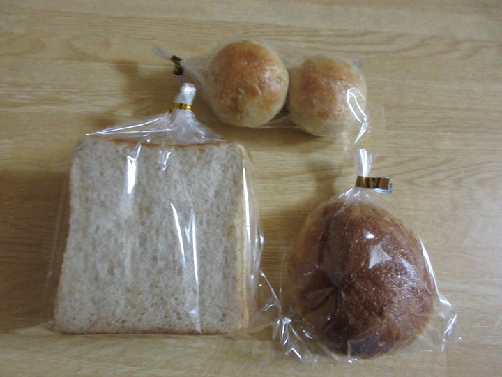 道の駅 長野市大岡特産センター(ナガノシオオオカトクサンセンター) パン まめぱん、玄米パン他