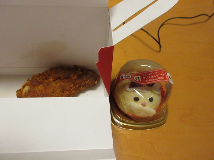 セブンイレブン&nbsp;ケーキ・タルト&nbsp;サンタさんケーキ