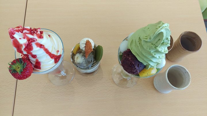 お茶元みはら胡蝶庵（コチョウアン）&nbsp;パフェ・サンデー&nbsp;ほうじ茶パフェ、いちごパフェ、抹茶パフェ