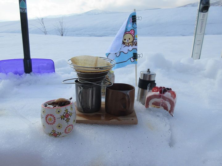 パティスリーヒラノ(cafe HIRANO) ケーキ・タルト ベリーのロールケーキ