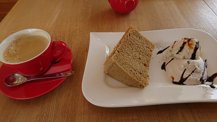 Cafe Sprout(カフェ スプラウト) ケーキ・タルト モカシフォンケーキと珈琲セット