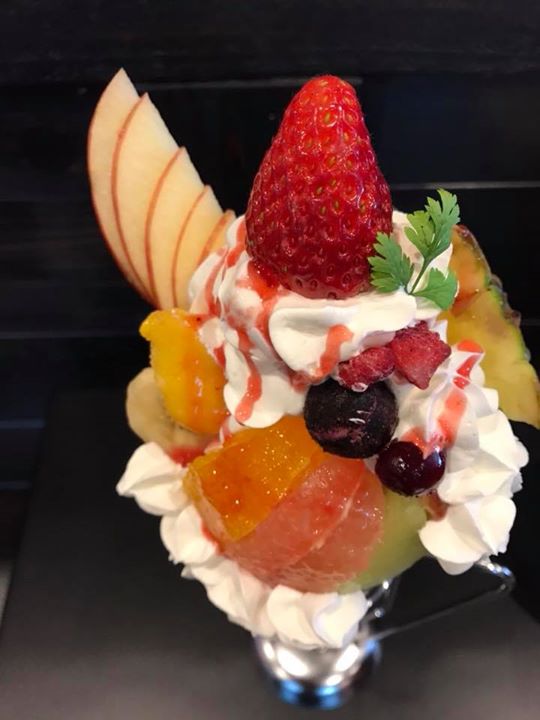Vege Sweets Cafe CHILL OUT&SOFT CREAM畑(チルアウト アンド ソフトクリーム ハタケ) パフェ・サンデー フルーツのパフェ