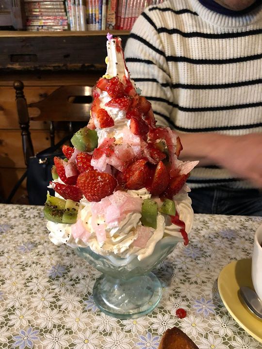喫茶のんのん&nbsp;パフェ・サンデー&nbsp;でっかいフルーツパフェ