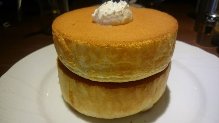 星乃珈琲店(ホシノコーヒーテン) パンケーキ サクッしっとりのパンケーキ
