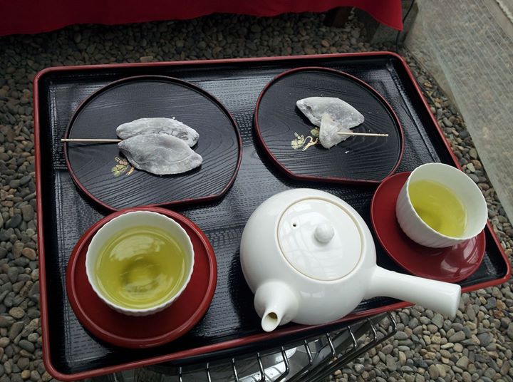 武水別神社(タケミズワケジンジャ) お餅 うずら餅