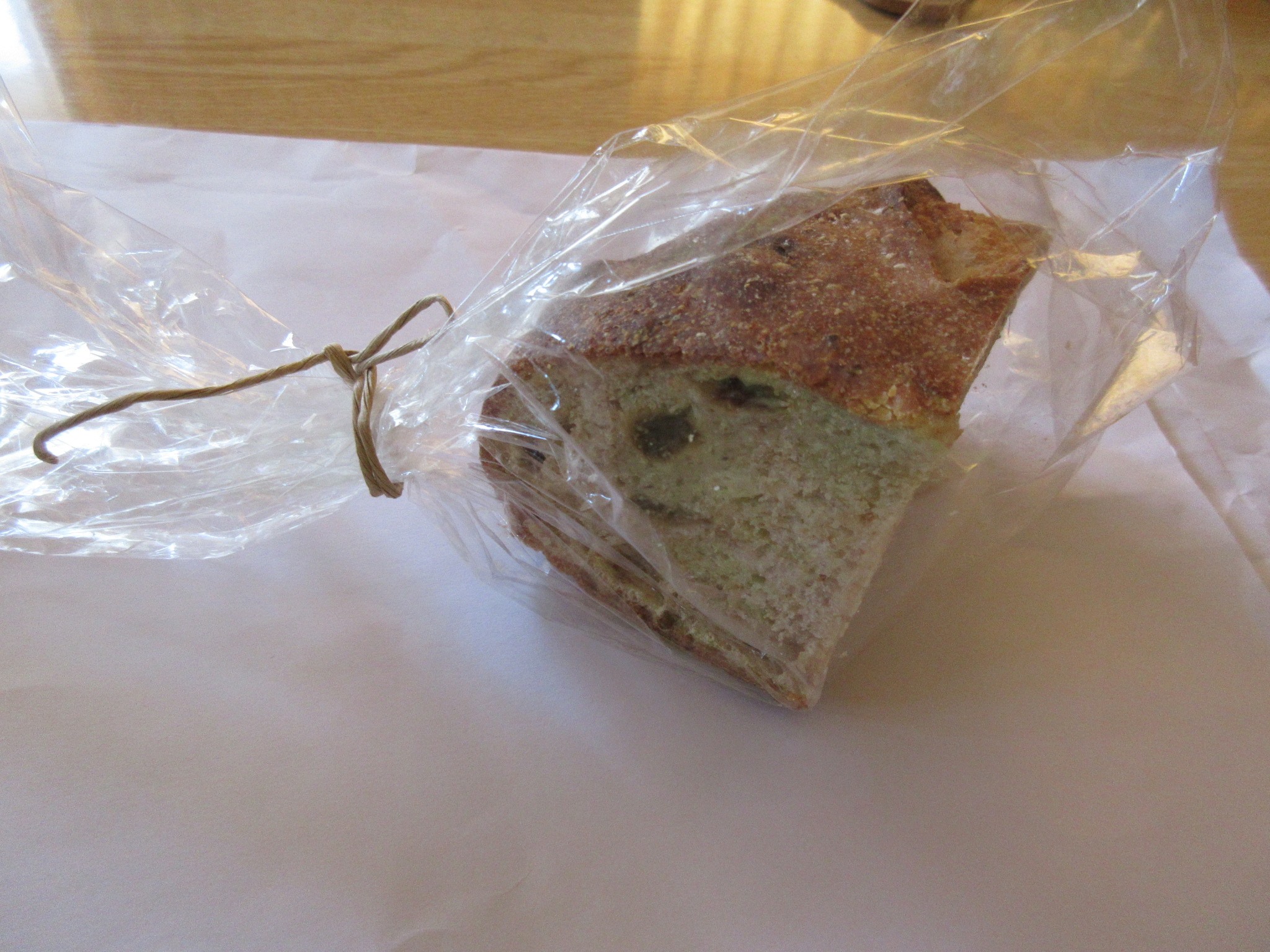 野生酵母パン ソノマノ&nbsp;パン&nbsp;ずっしりと重い石窯パン