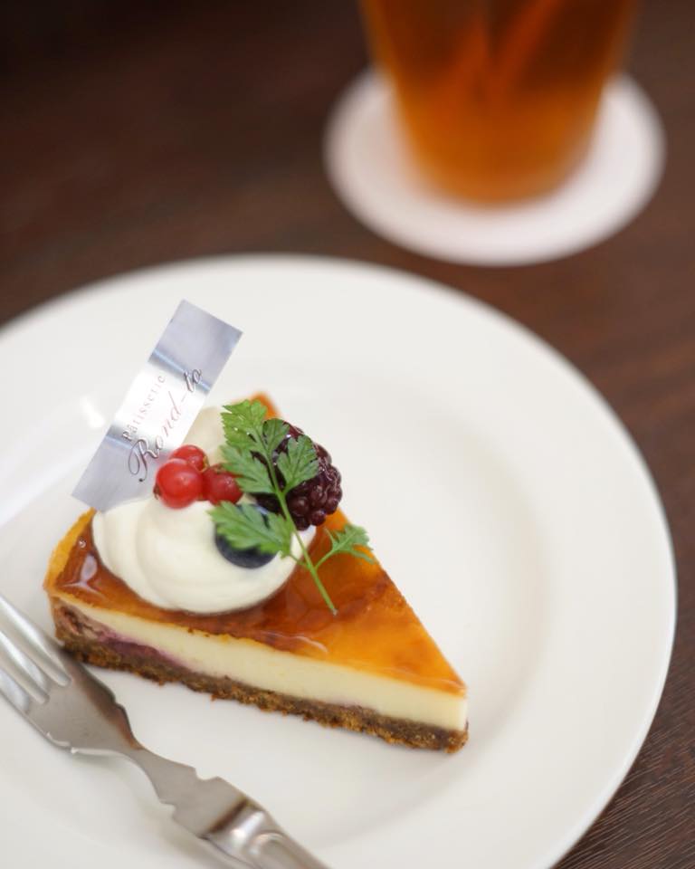 パティスリー ロント(Patisserie Rond-to) ケーキ・タルト,焼菓子 ルト オ フロマージュ、タルトシトロンレモンクリーム、カヌレ