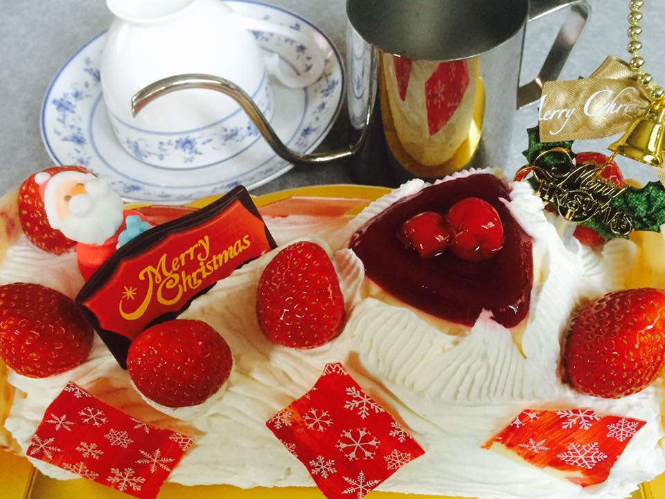 パティスリーヒラノ（cafe HIRANO）&nbsp;ケーキ・タルト&nbsp;苺の生ロール