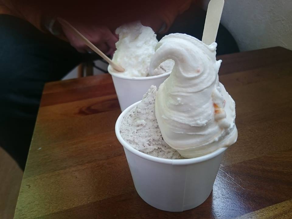 信州ジェラート with(ウィズ) アイス・ジェラート えごま、クリームチーズ市田柿、日本酒のジェラート