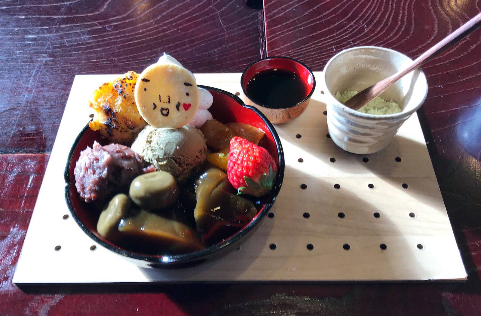 おやきの店ほり川 パフェ・サンデー 新春和パフェ