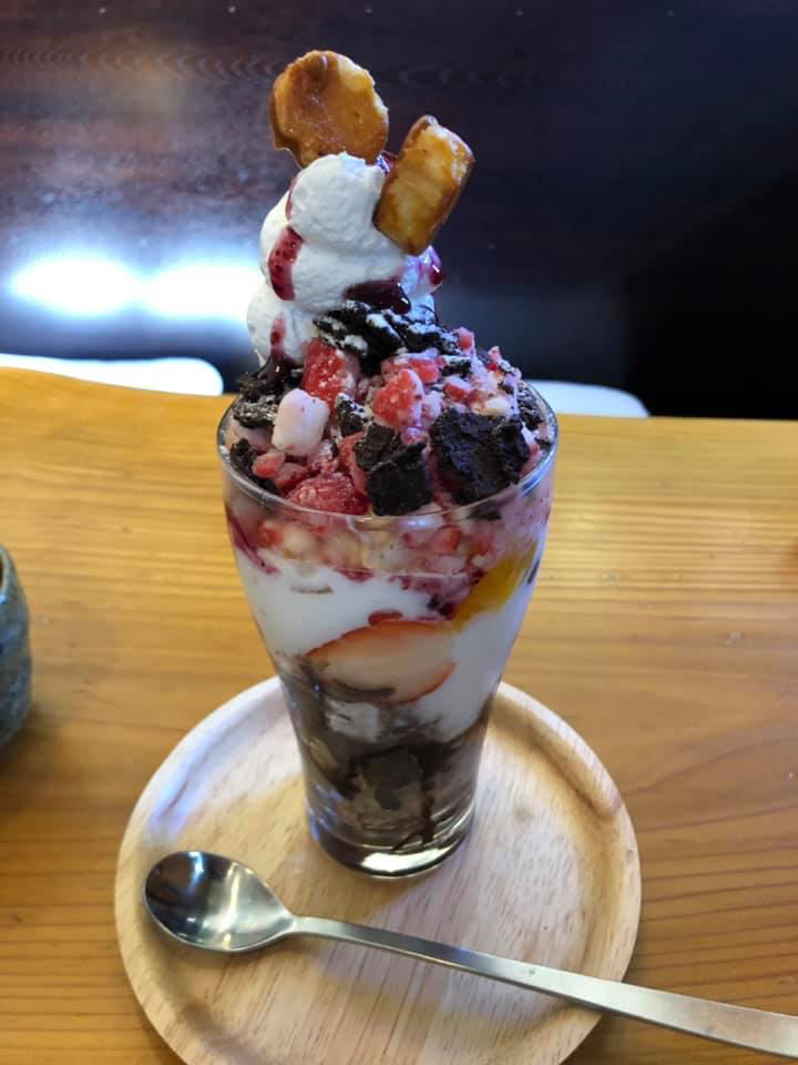 おやきの店ほり川 パフェ・サンデー 春パフェ
