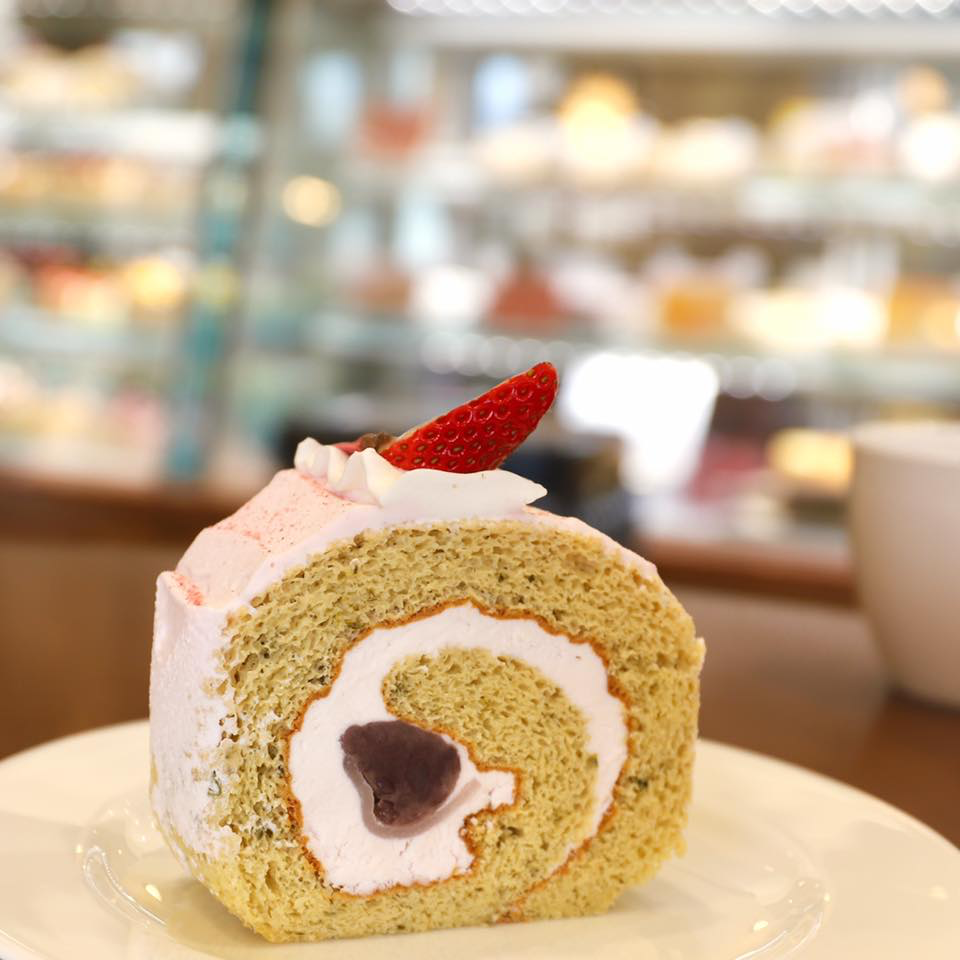パティスリーヒラノ(cafe HIRANO) ケーキ・タルト,パフェ・サンデー 桜ロール、抹茶パフェ、チー玉パフェ、アールグレイ