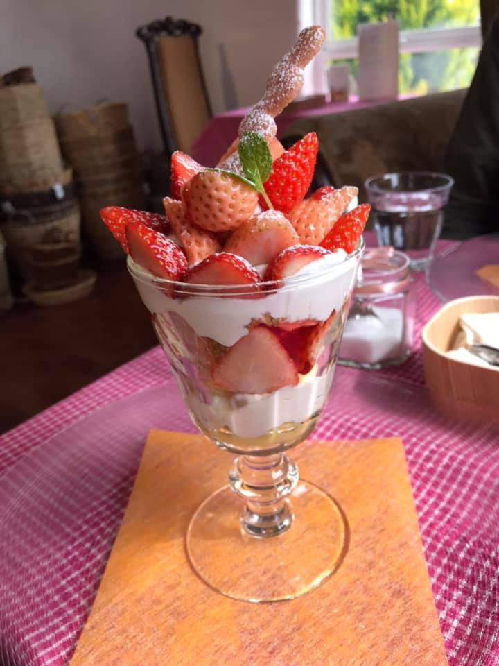 St.Cousair(サンクゼール) パフェ・サンデー 信州中野市産いちごたっぷりパフェ