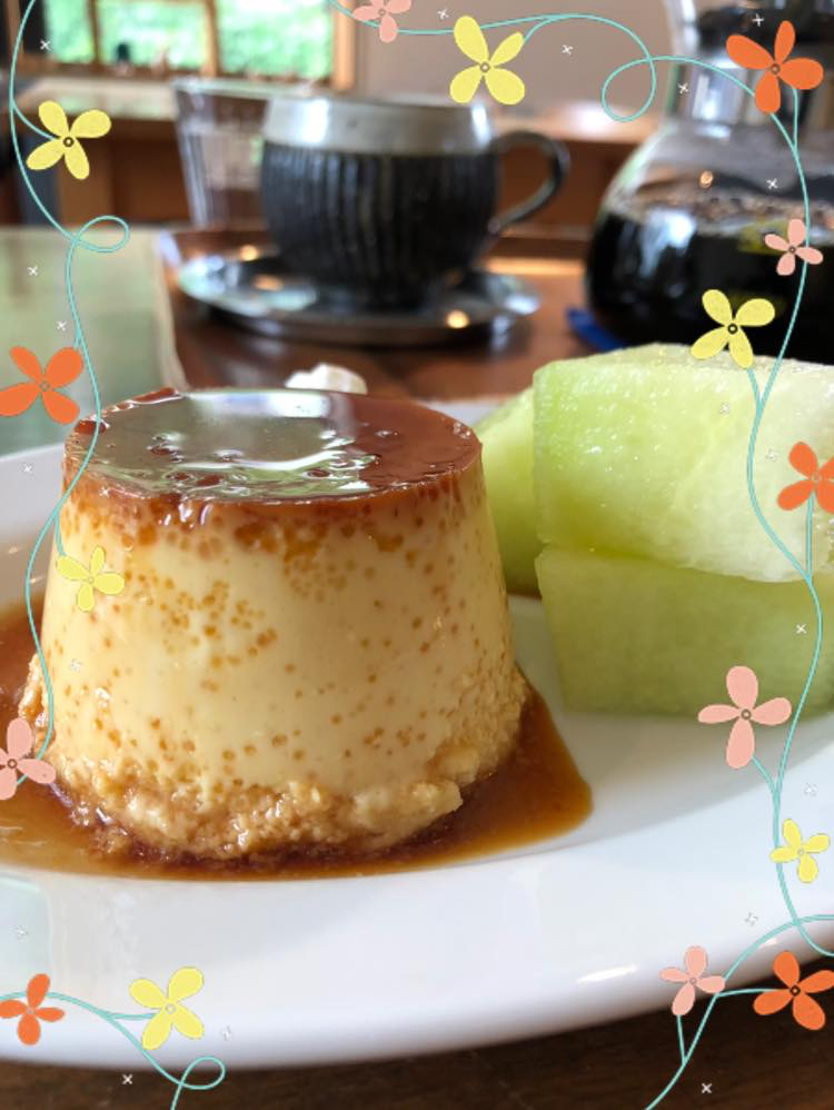 カフェ日々(ヒビ) プリン カスタードプリンとメロン