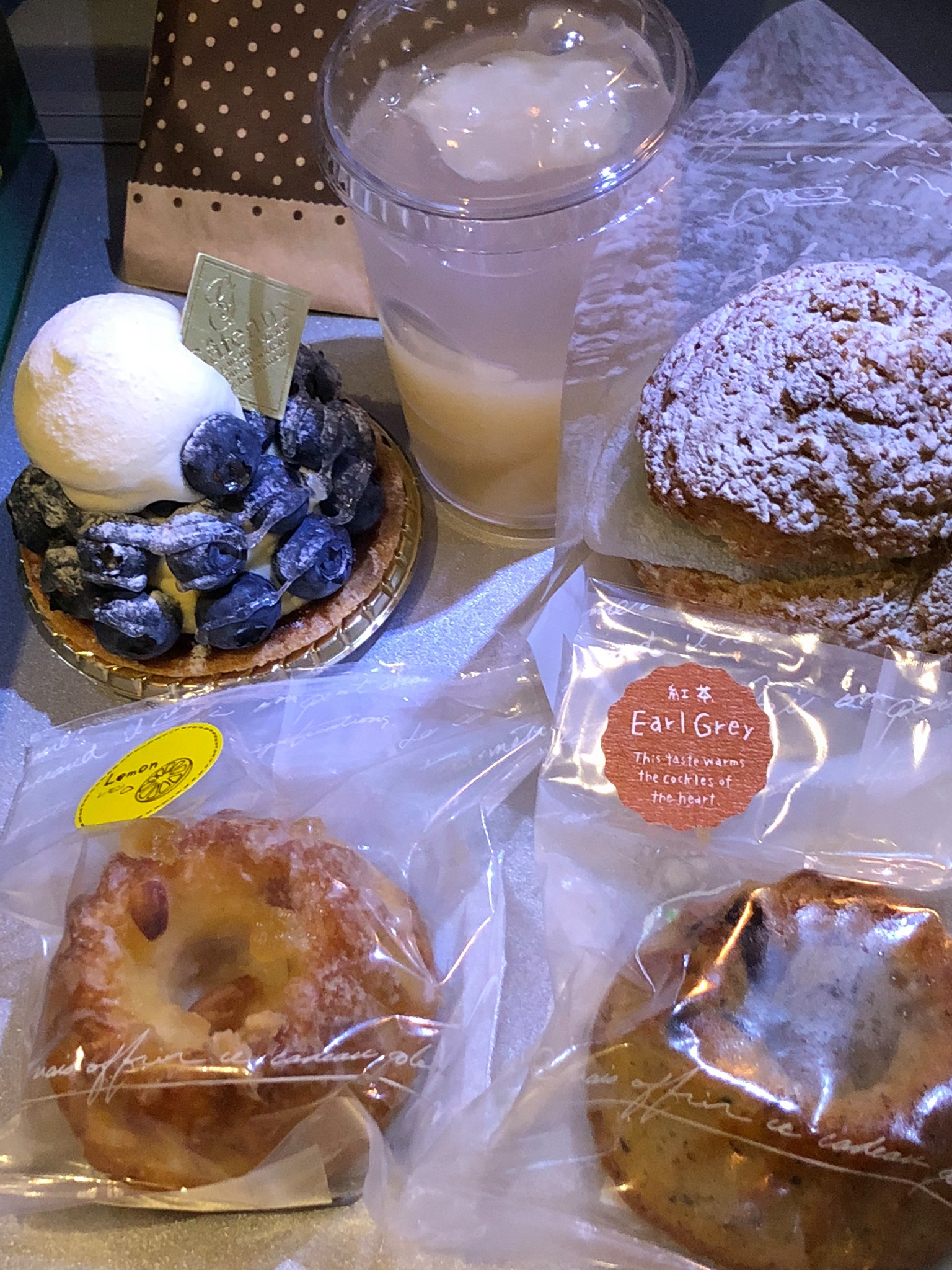 JEWEL FRUIT(ジュエル・フリュイ) ケーキ・タルト,ゼリー・蒟蒻・寒天,シュークリーム 【期間限定】山盛りブルーベリーのタルトレット、【季節限定】桃と白ワインのじゅれ、よっちゃんシュー抹茶他