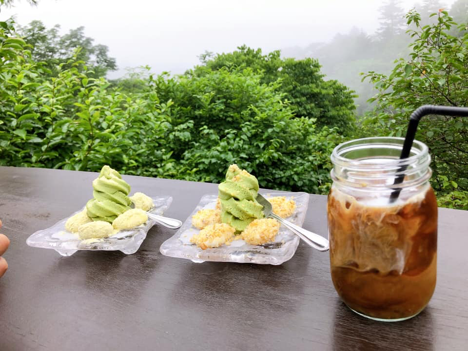 しげの屋(しげのや) お餅,アイス・ジェラート ちからもちソフト(くるみ・抹茶、きなこ・抹茶)