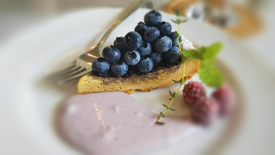 カフェぴろきち ケーキ・タルト ブルーベリータルト