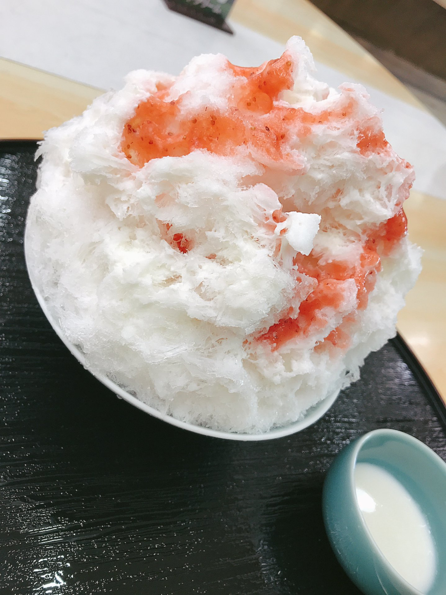 蔵元・八義 かき氷・フラッペ 生いちごのかき氷