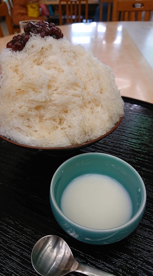 安曇野氷菓店 安曇野スイス村店 かき氷・フラッペ 【夏季限定営業天然かき氷】ほうじ茶練乳
