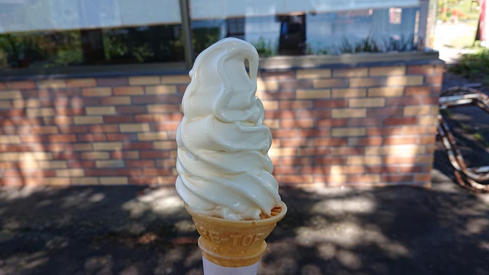 湖の美 ソフトクリーム 通常の2ランク上のソフトクリーム「みゅくれバニラ」