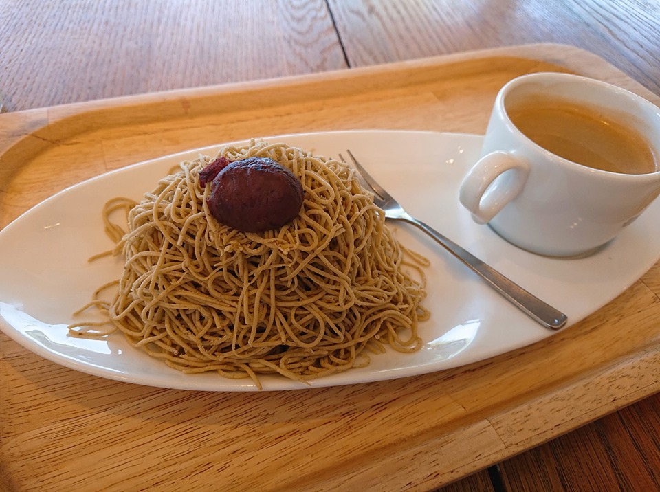 信州里の菓工房（シンシュウサトノカコウボウ）&nbsp;モンブラン&nbsp;【期間限定】しぼりたてモンブラン