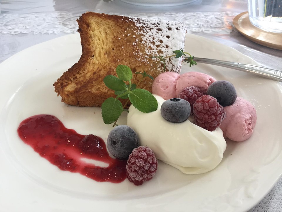 カフェぴろきち ケーキ・タルト 盛り盛りクリーム特別バージョン