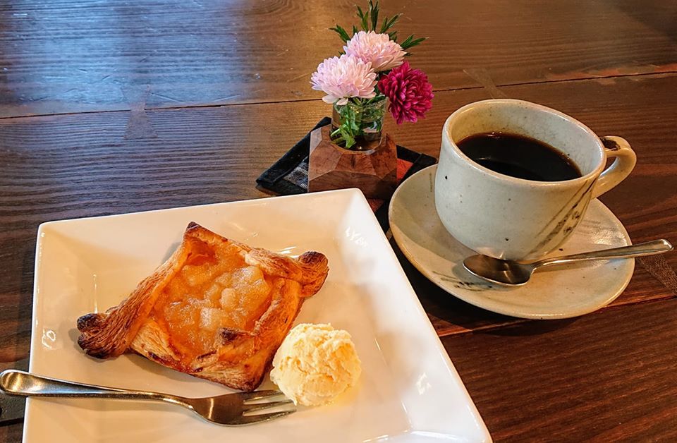 高橋まゆみ人形館 パイ ホットアップルパイ