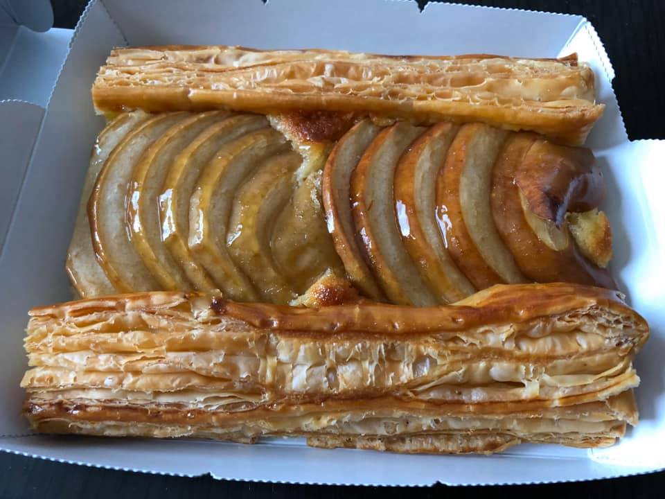 信州アップルパイ研究所&nbsp;パイ&nbsp;フジのアップルパイ