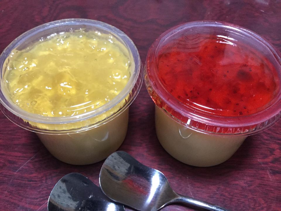 ちゃたまや&nbsp;プリン,パフェ・サンデー&nbsp;苺プリンとはちみつプリンとパフェ