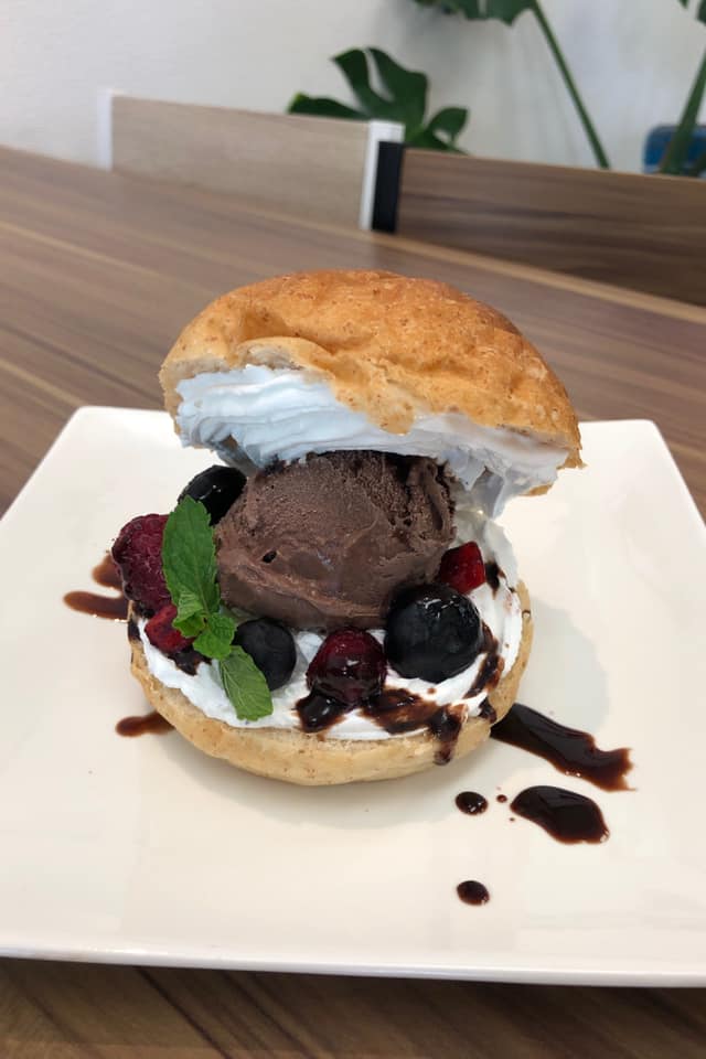 南米カフェ カサリブレ アイス・ジェラート,パン スイーツバーガー