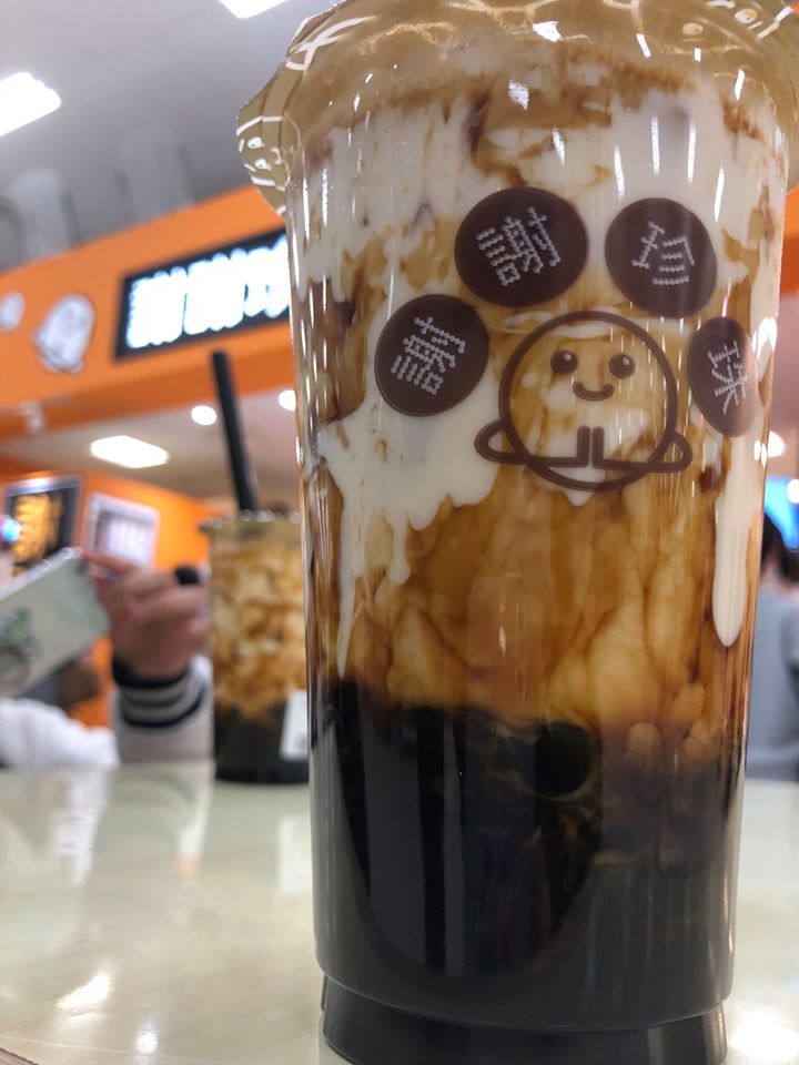 謝謝珍珠(シェイシェイパール) タピオカ 上田店の謝謝珍珠タピオカの極黒糖きなこ牛乳