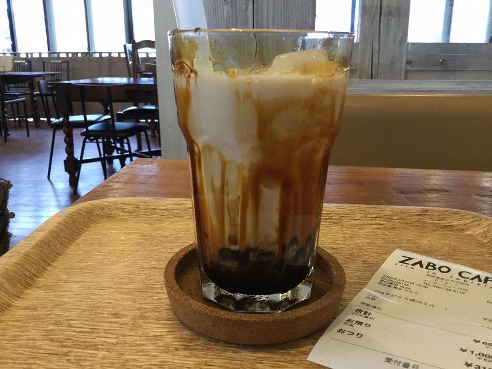 ZABO CAFE (坐忘カフェ) タピオカ 黒糖黒タピオカ信州ミルク